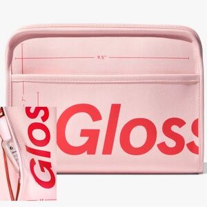 Glossier - The Beauty Bag